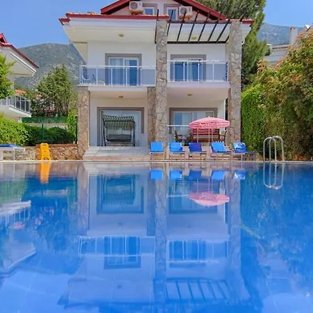 Yildirim 3, Private With 70m2 Pool *